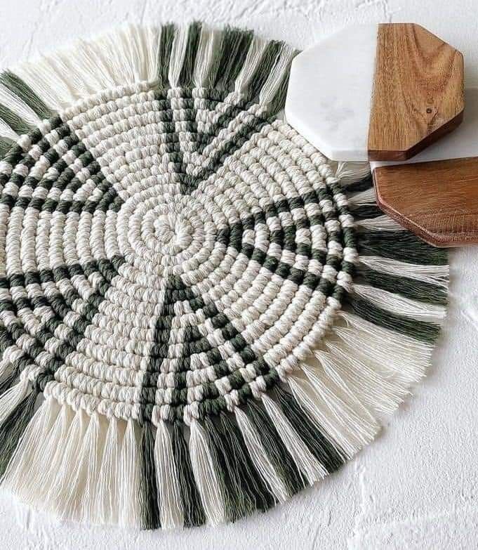 Posaplatos de macramé